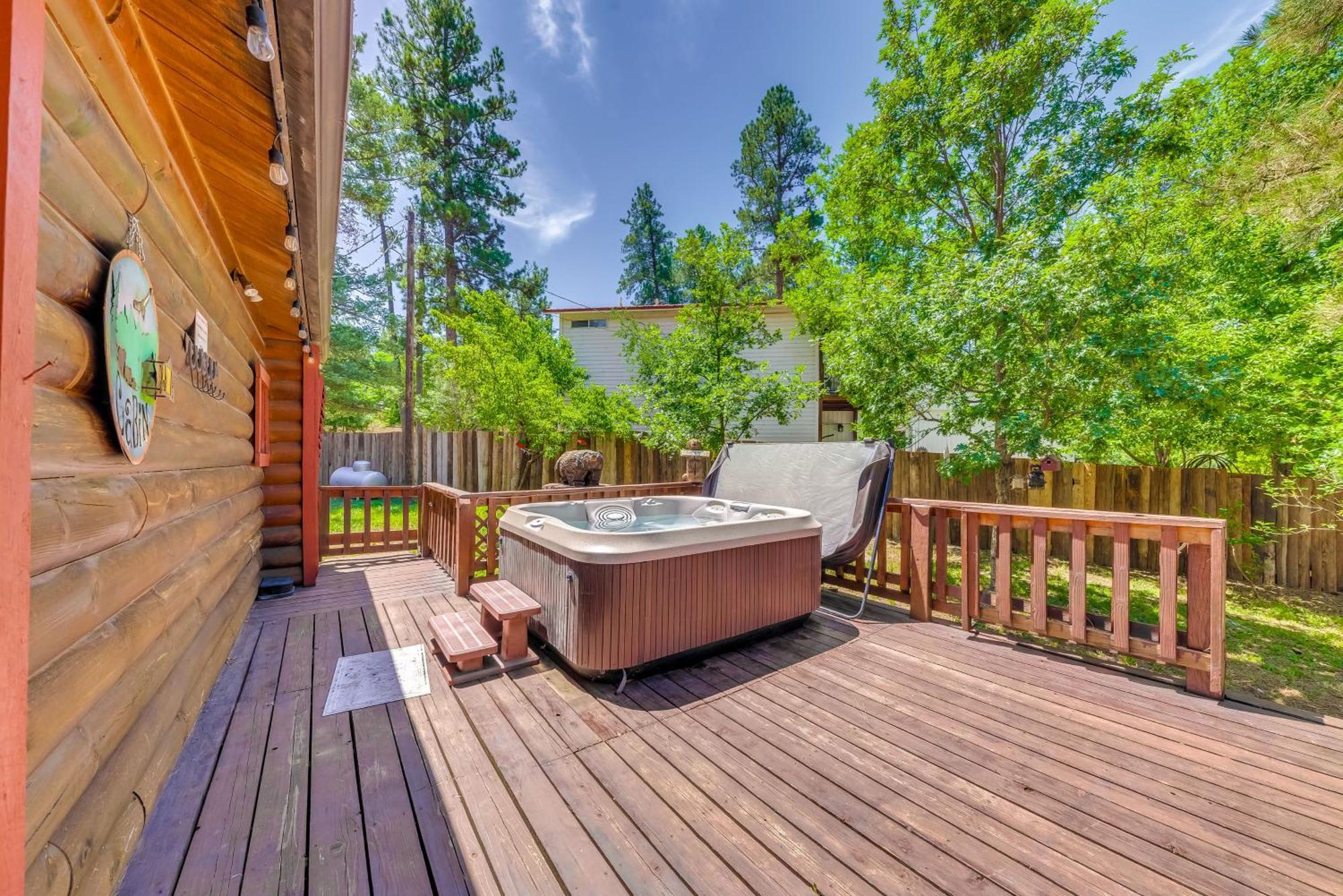 Unique Bear Country Cabin In Ruidoso With Hot Tub! Bagian luar foto