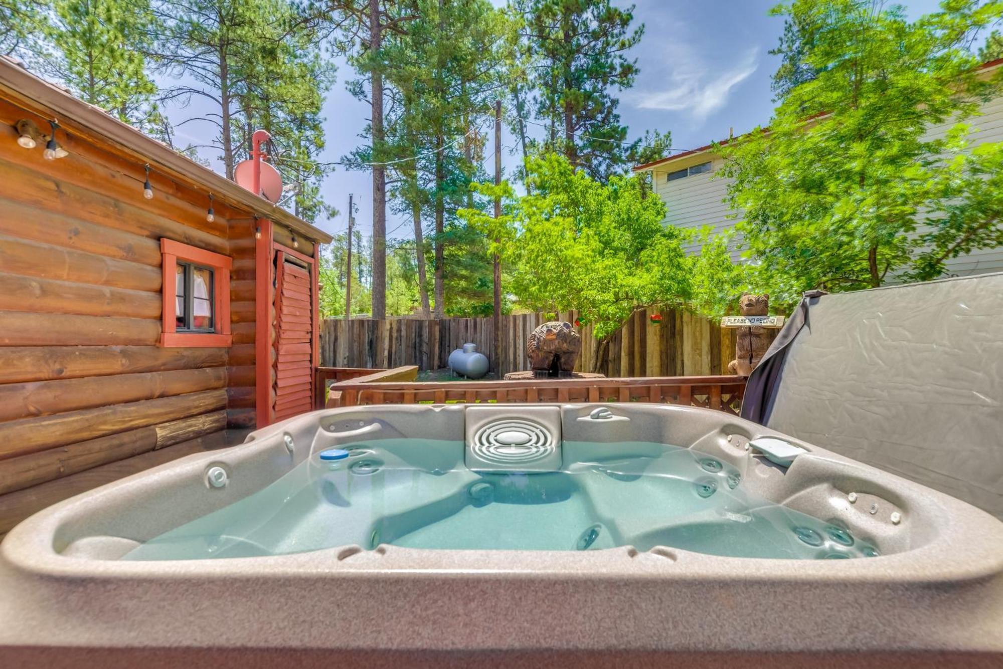 Unique Bear Country Cabin In Ruidoso With Hot Tub! Bagian luar foto